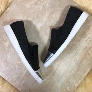 Gently used Karl lagerfeld